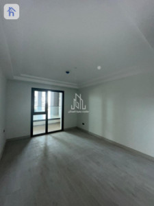 Modern Apartment with 2 Bedrooms image 6