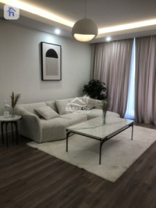 Modern apartment with great views Image 4