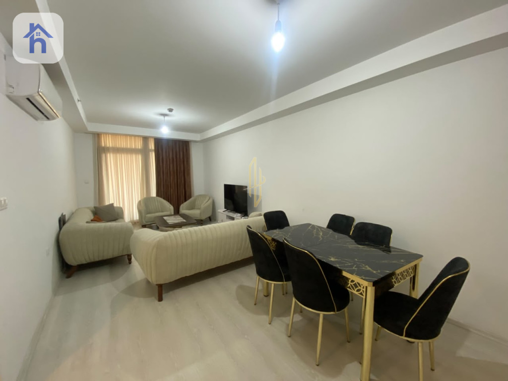 Apartment in Empire Pearl Towers