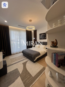 Spacious house with multiple rooms Image 17