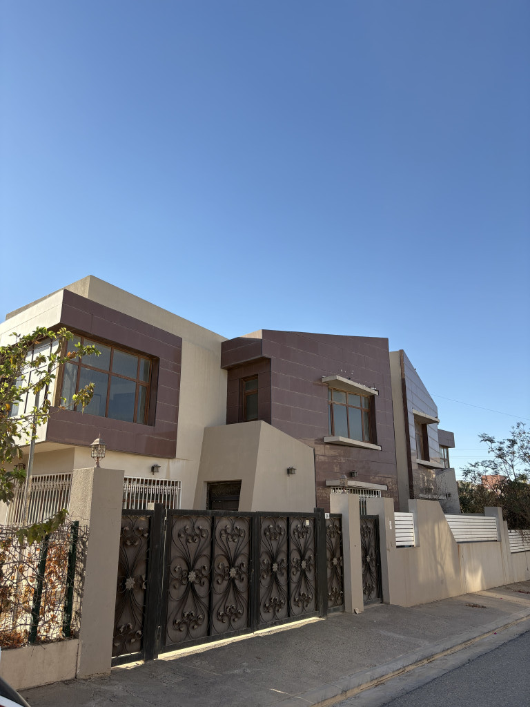 Spacious House in Marina 1