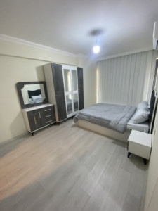 شوقەیەکی دوو ژووری نوستن لە باڵەخانەیەکی بەرز وێنە 7