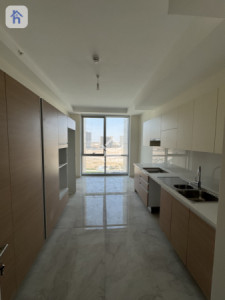 Large 4-Bedroom Apartment For Rent Image 3