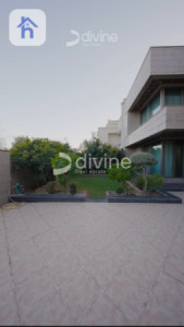 خانوویەکی لوکس لە چەند ژوورێکدا image 2