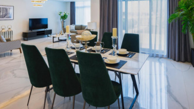 Elegant Villa with 5 Bedrooms in Damac Hills image 5
