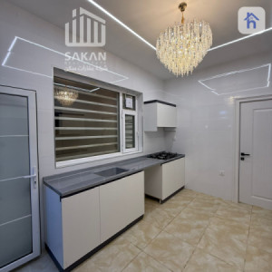 One Floor House image 5