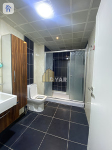 Spacious Apartment with 3 Bedrooms Image 8