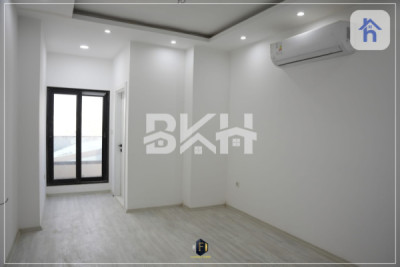 Studio Apartment image 11