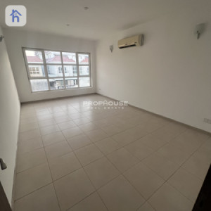 Spacious Villa in Empire Royal with 5 Bedrooms image 20