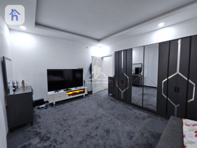 Square House Image 14