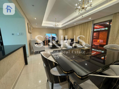 Luxurious Town House with Modern Amenities Image 7