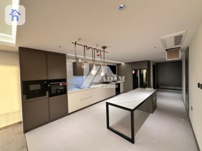 High-Floor 4 Bedroom Apartment for Rent Image 3