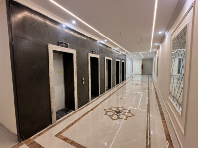 Modern 2-bedroom apartment near airport Image 16