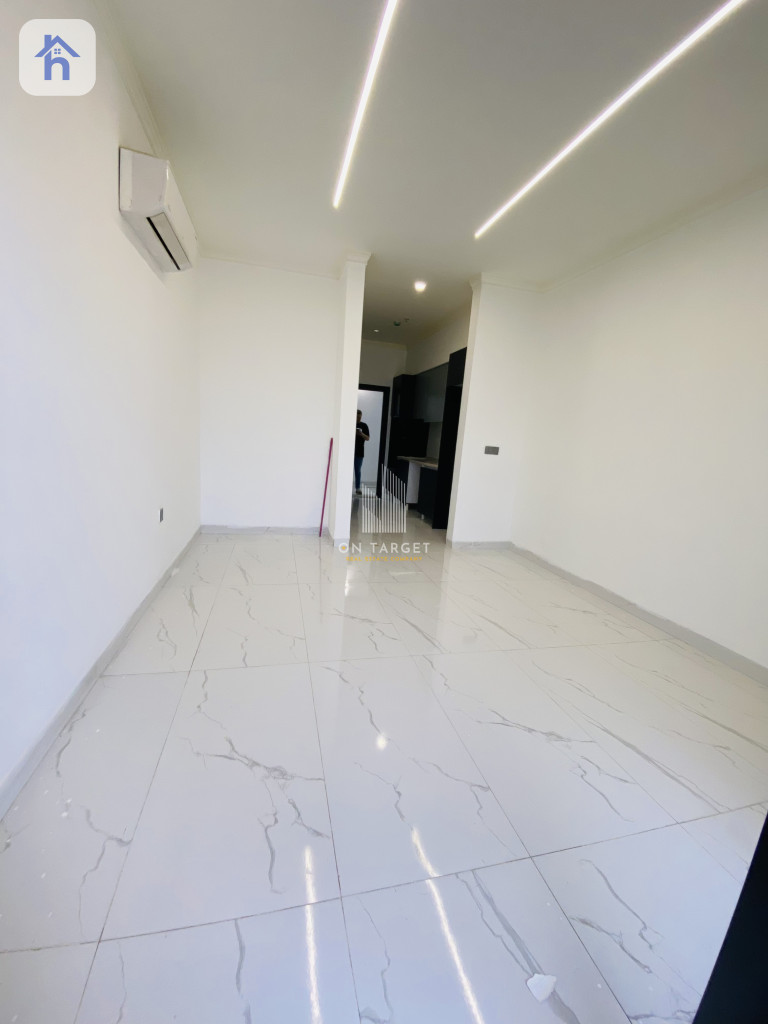 Studio Apartment Resim 2