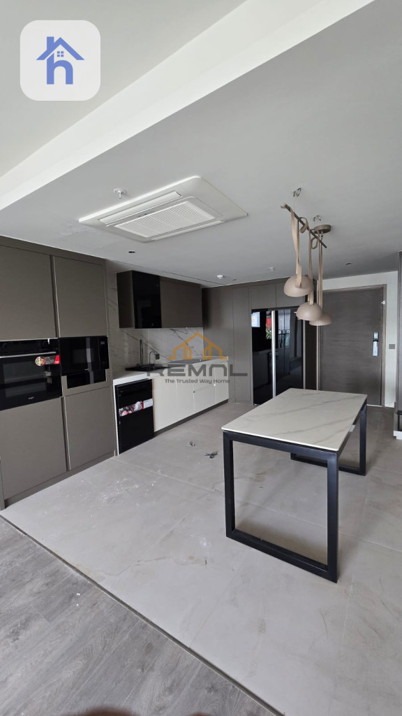 شوقەیەکی یەک ژووری بەتاڵ  بۆ کرێ لە کاڤاڵی تاوەر