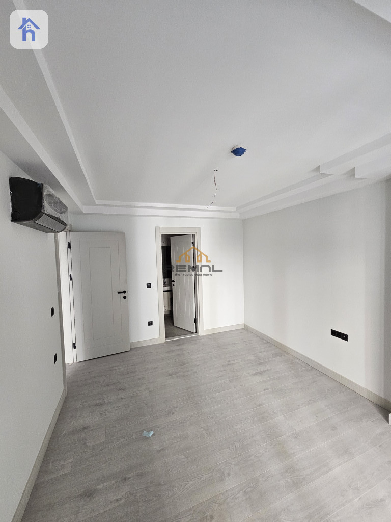 Modern Apartment in Rami Towers