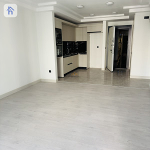 Elegant one-bedroom apartment Image 5