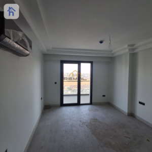 Modern 1-bedroom apartment with stunning view Resim 4