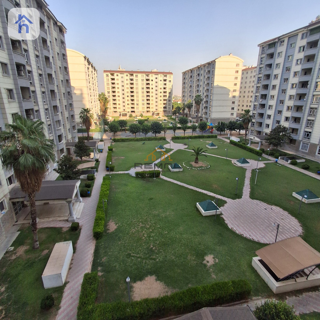 Modern 3 Bedroom Apartment in Prime Location