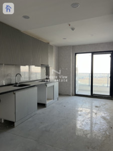 Luxurious Apartment with Panoramic Views Image 4