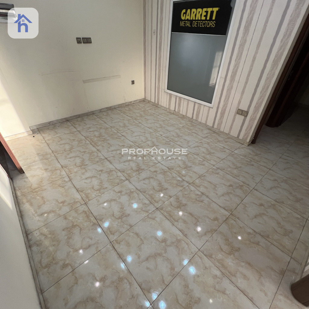 Modern Office Space for Rent Resim 2