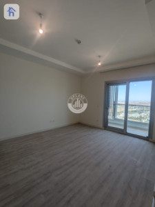 Elegant 2-Bedroom Apartment in Empire Square Resim 5