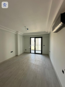 Modern Apartment in Rami Towers image 4
