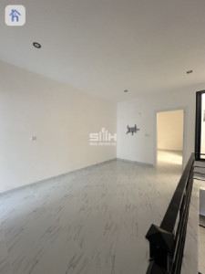 Family House in Convenient Location image 11