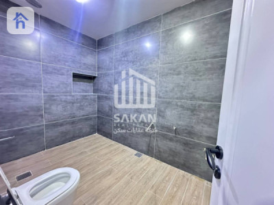 5-Bedroom House in Hawari shar Image 8