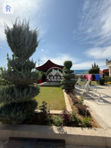 Large Farm with Three Houses Resim 4