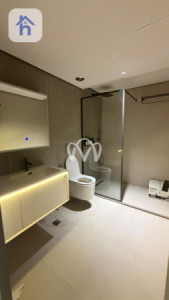 Modern Apartment in Cavalli Tower Resim 9