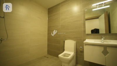 Apartment in Cash Image 5