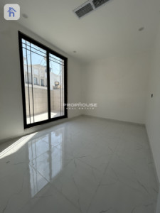 Corner House image 3