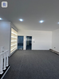 Spacious House with 4 Bedrooms image 10