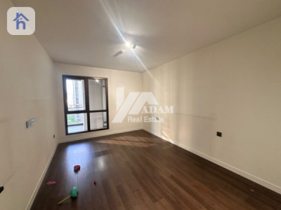 Apartment Opposite Garden Image 5