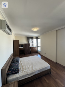 Stylish 4-Bedroom Apartment with High Floor Resim 7