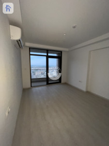 Luxurious 3-bedroom apartment with great views Image 10