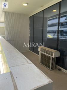 Modern Apartment in Star Towers Resim 6