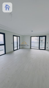 Sophisticated 3-Bedroom Apartment Resim 3