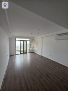 Modern Apartment in Empire Pearl Towers image 2