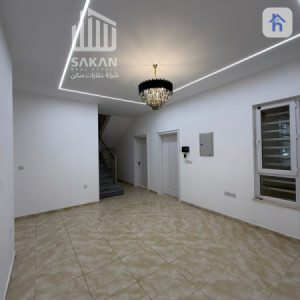 One Floor House image 7