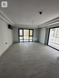 Contemporary 2-Bedroom Apartment with Large Living Space image 1