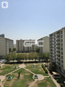 Elegant 3-Bedroom Apartment image 8
