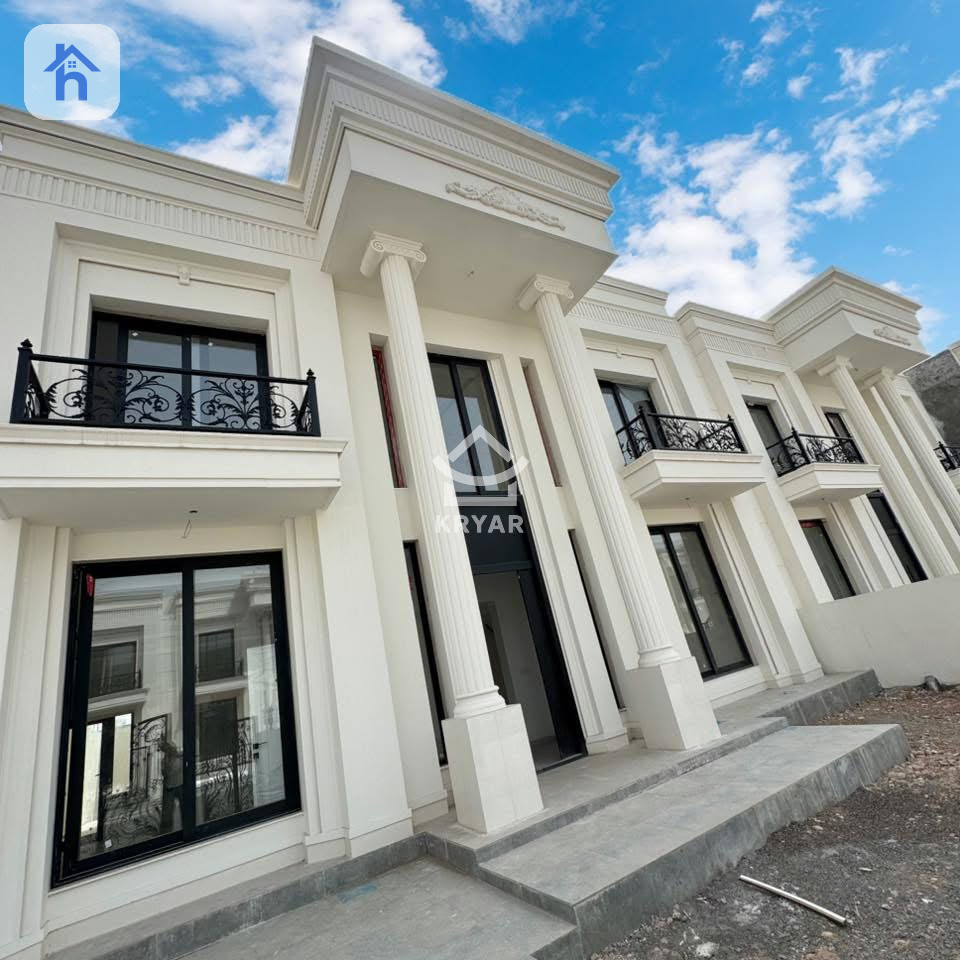 Luxurious Home with Four Bedrooms