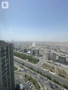 شقة عصرية بإطلالة خلابة صورة 9