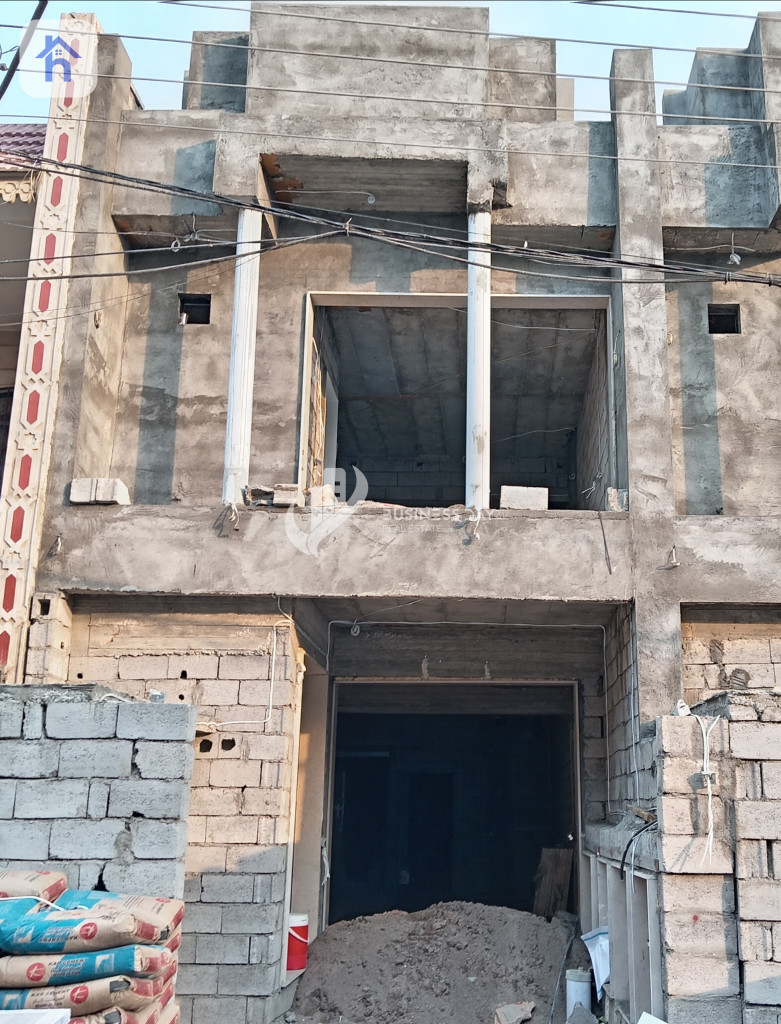 ماڵێکی خێزانیی ئارام، ژووری فراوان