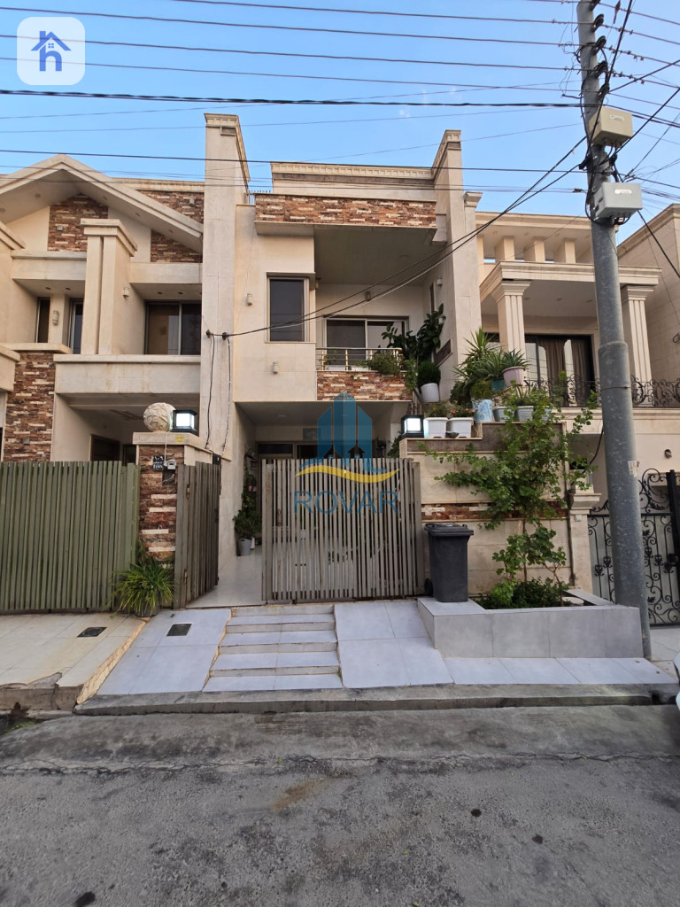 منزل طابقین للبیع