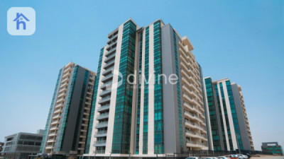 شقة واسعة في 4 برج للإيجار image 1