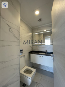 Spacious Apartment with 3 Bedrooms Image 6