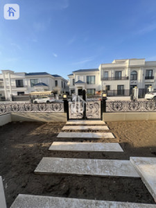 Modern House Image 4